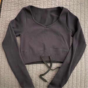 Knit cropped activewear top